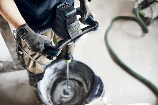 Festool MX 1200 RE EF HS2 Rührwerk beim Mischen in Eimer mit MX-Absaugung und ErgoFix-Höhenverstellung