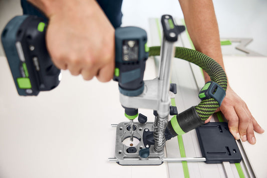 Festool Anschlag-Set PA-MB 40 in Anwendung beim Bohren mit Anschlag an Werkstückkante