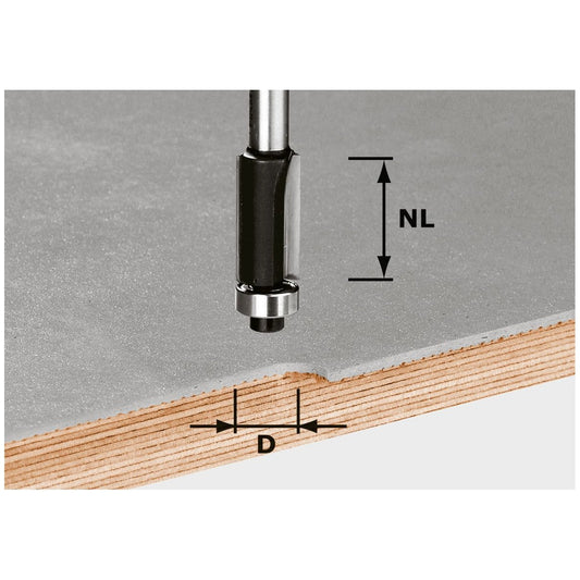Festool Bündigfräser HW S8 D12,7/NL25 mit Kugellager beim Fräsen an Holz, Schneidendurchmesser und Nutzlänge gekennzeichnet.
