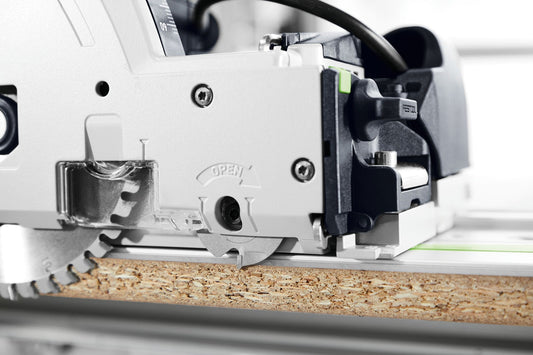 Festool Vorritzer-Tauchsäge TSV 60 K schneidet ausrissfreie Schnitte in Spanplatte mit Vorritz-Sägeblatt