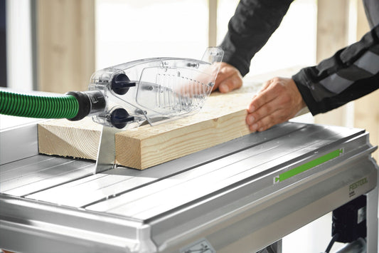 Festool Tischzugsäge PRECISIO CS 70 EG beim Kappschnitt in Holz mit Absauganlage und Spalter
