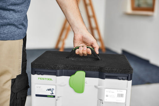 Festool Sitzkissen SK-CT/SYS mit Tragegriff, in Systainer integriert, Hand greift Gurtband-Griff