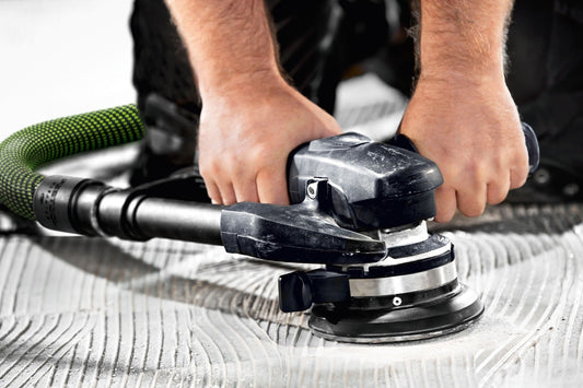 Festool Fräsrad HW-FZ 12 mit Hartmetall-Fräsrädern in Anwendung auf strukturierter Oberfläche