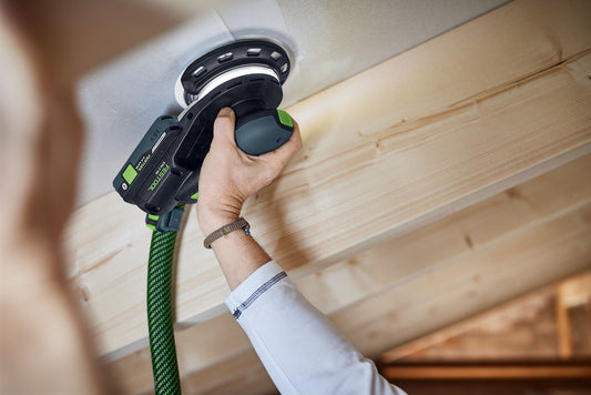 Festool Protector Kantenschutz beim randnahen Schleifen an Holzwerkstück, Schutzvorrichtung an Schleifteller montiert