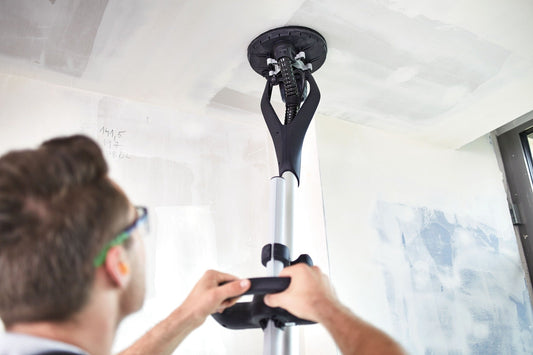 Festool PLANEX easy LHS-E 225 Langhalsschleifer bei Deckenbearbeitung, Anwendung an Gipskarton