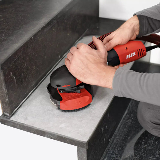 FLEX Schleifer SE 14-2 125 Anwendung Naturstein-Treppe schleifen